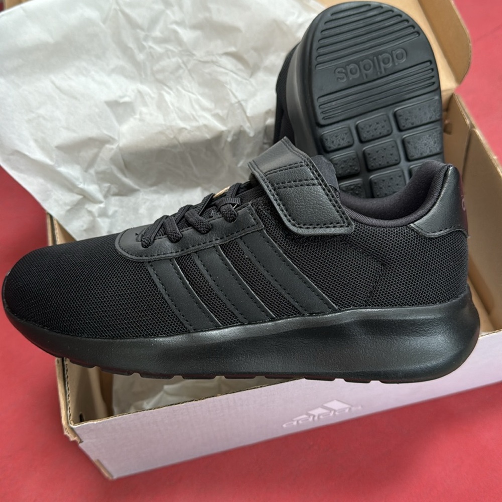 NWT adidas youth lite racer 3.0 shoes. Size 2.